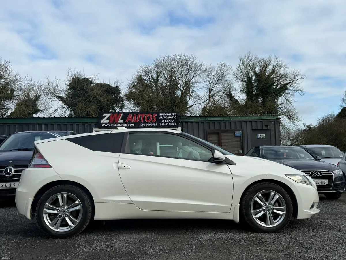 11 Honda CRZ 1.5 Hybrid - Image 6