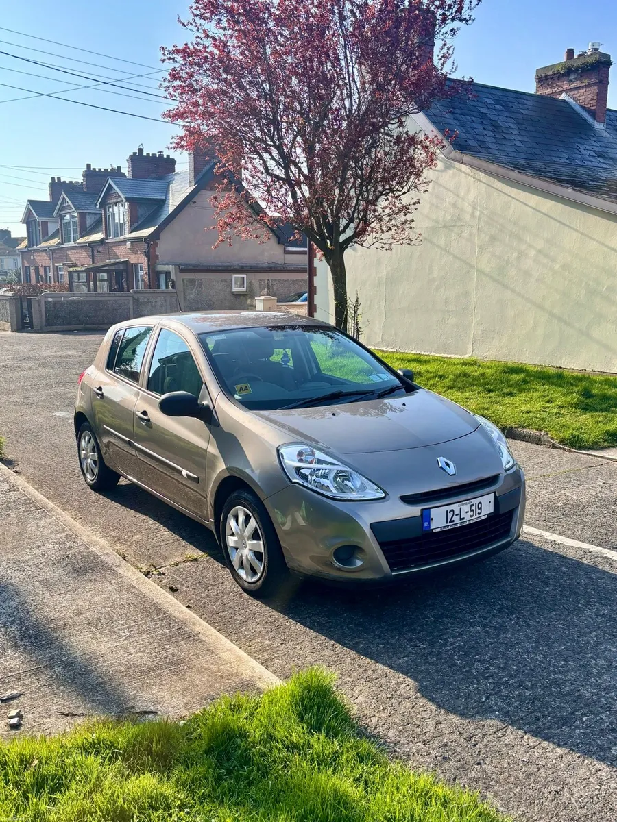 2012 Renault Clio - Image 1