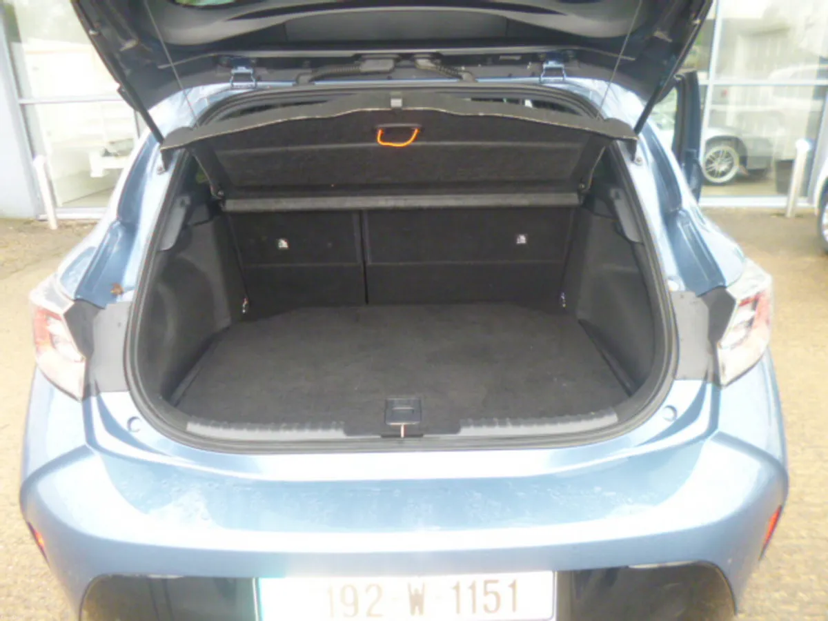 Toyota Corolla 1.2L Aura Petrol 2019 - Image 4