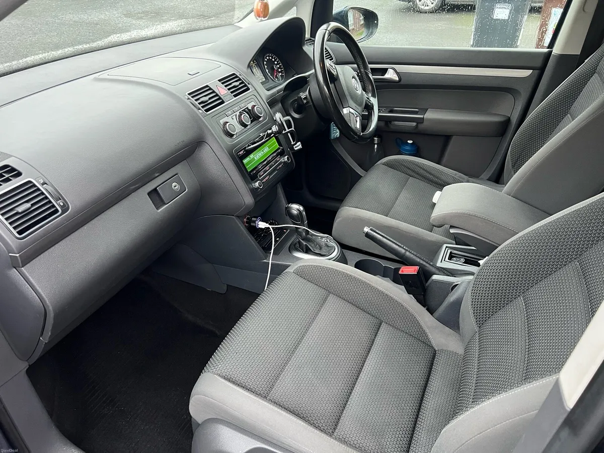 VW Touran 1.6tdi Automatic - Image 4