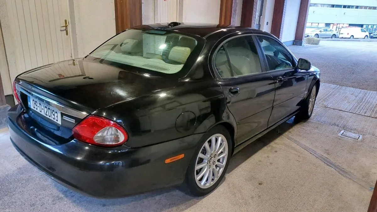 Jaguar XType - Image 2