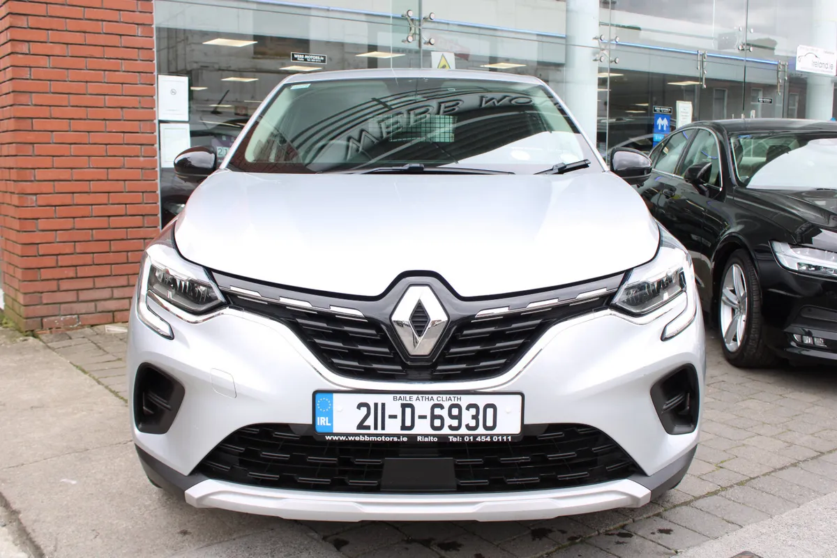 RENAULT CAPTURE 1.5 D PLAY COMMERCIAL CAR/VAN - Image 2