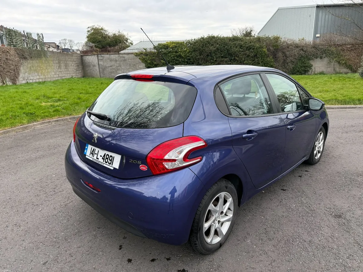 Peugeot 208 2014 - Image 4