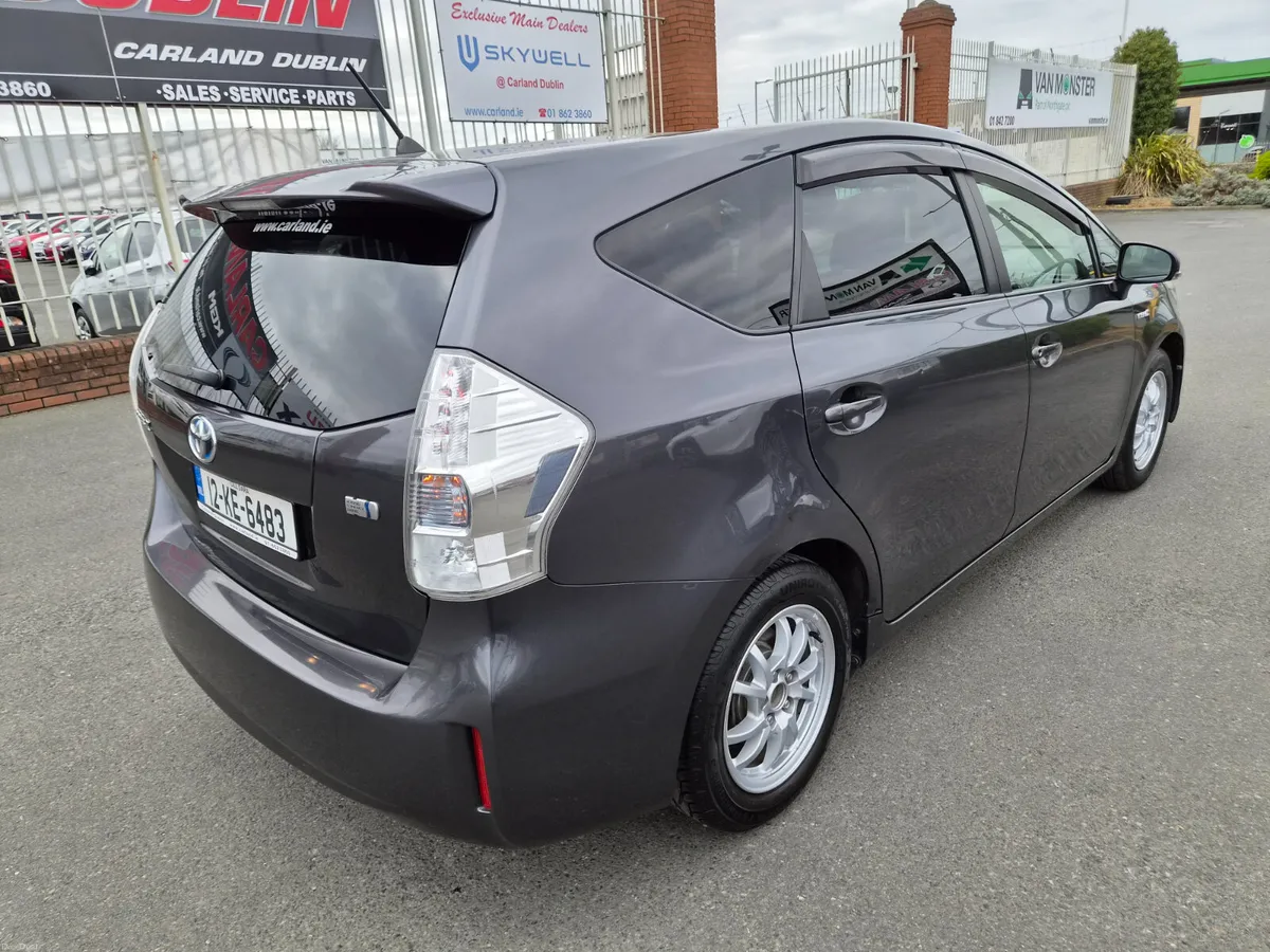 (6Mts warranty) Toyota Prius Plus 2012 7 seater - Image 5