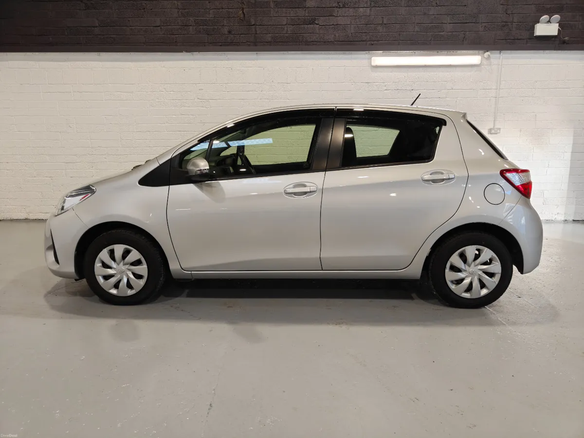 2020 TOYOTA VITZ 1.0L AUTOMATIC LOW MILEAGE - Image 4