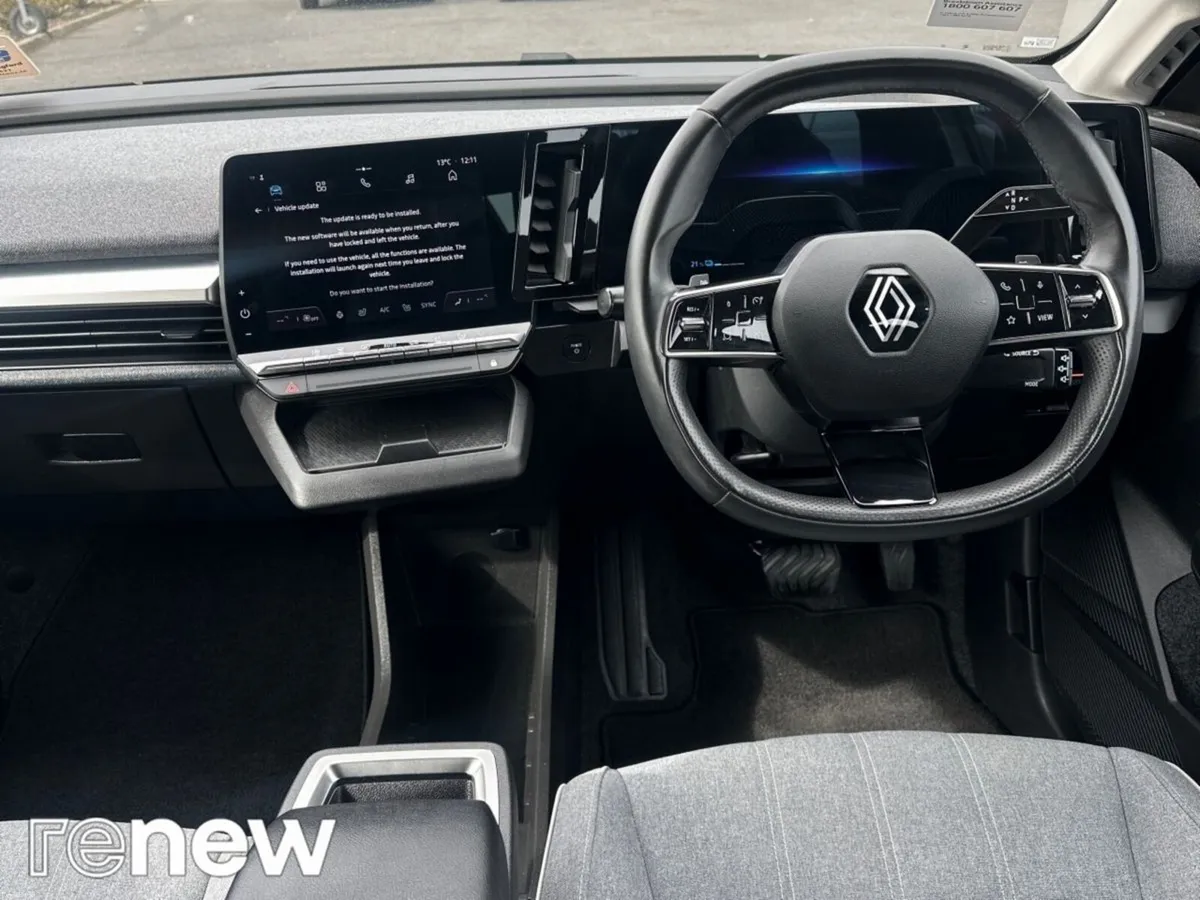 Renault Megane E-Tech EV60 220hp Equilibre - Image 3