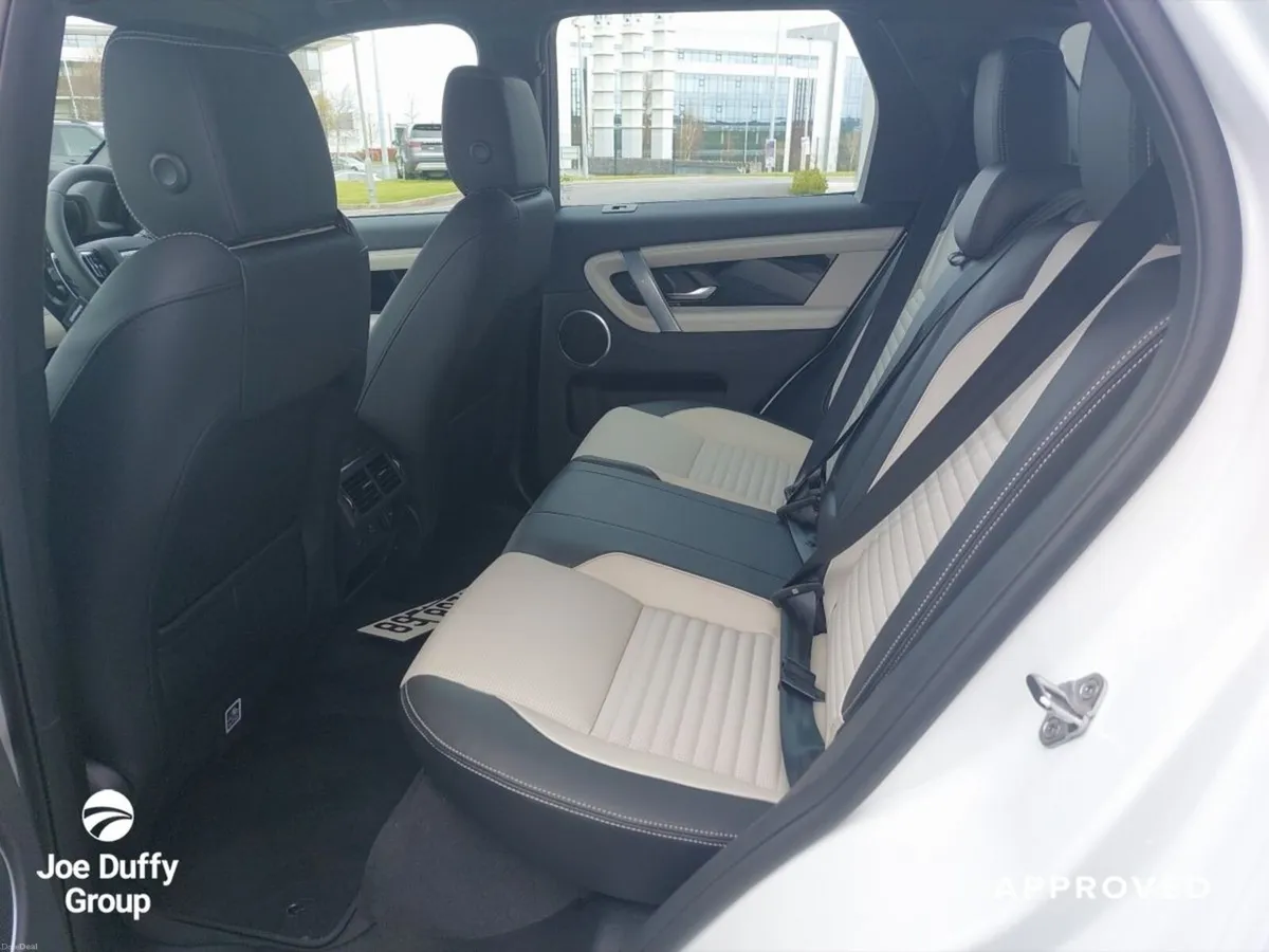 Land Rover Discovery Sport 1.5 PHEV Dynamic S 269P - Image 4