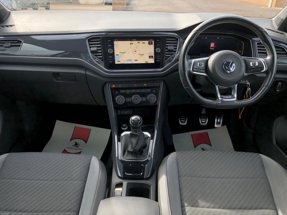 2019 Volkswagen T-Roc 1.6 TDI R-Line - Image 2