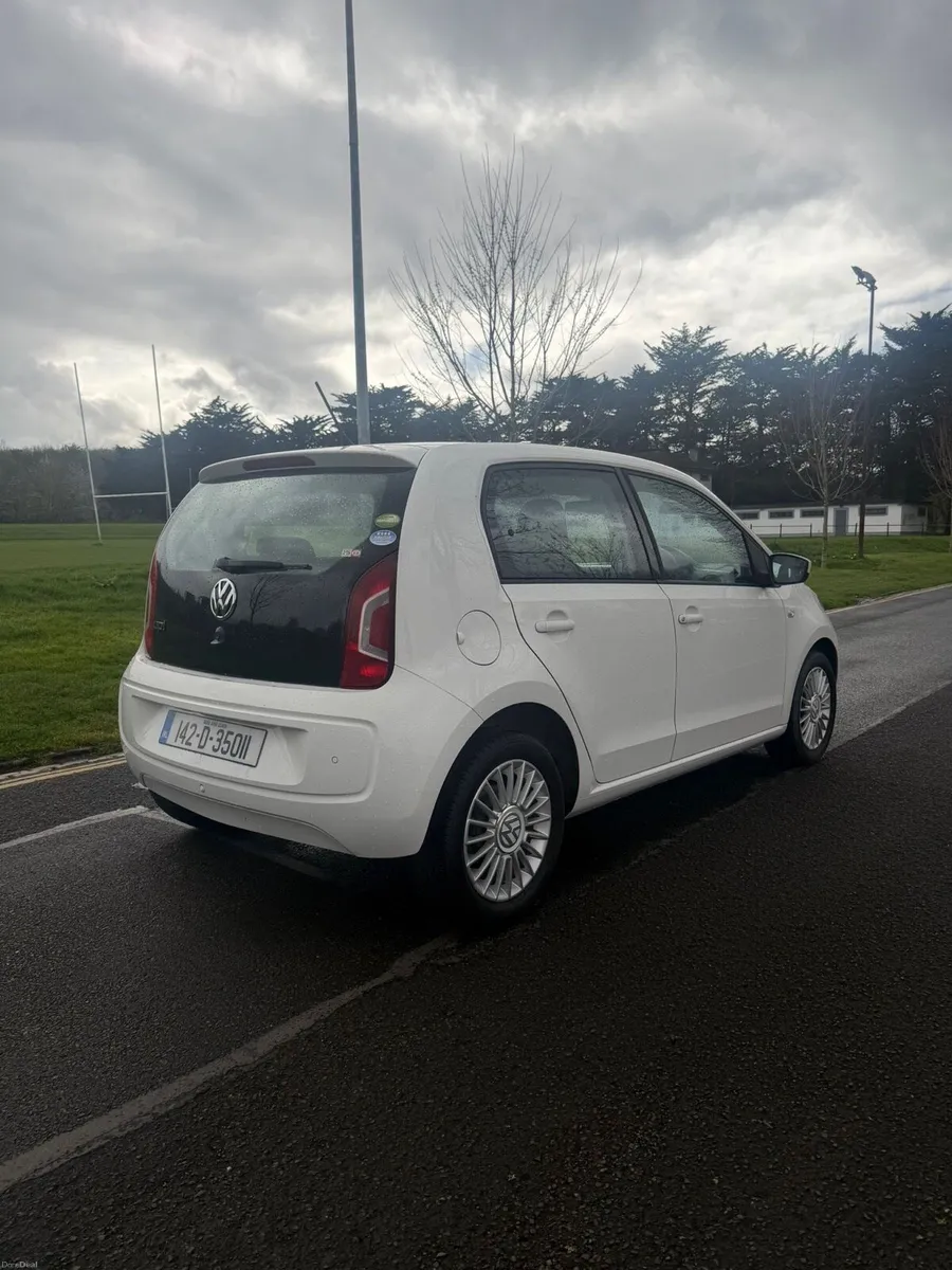 Volkswagen up - Image 6