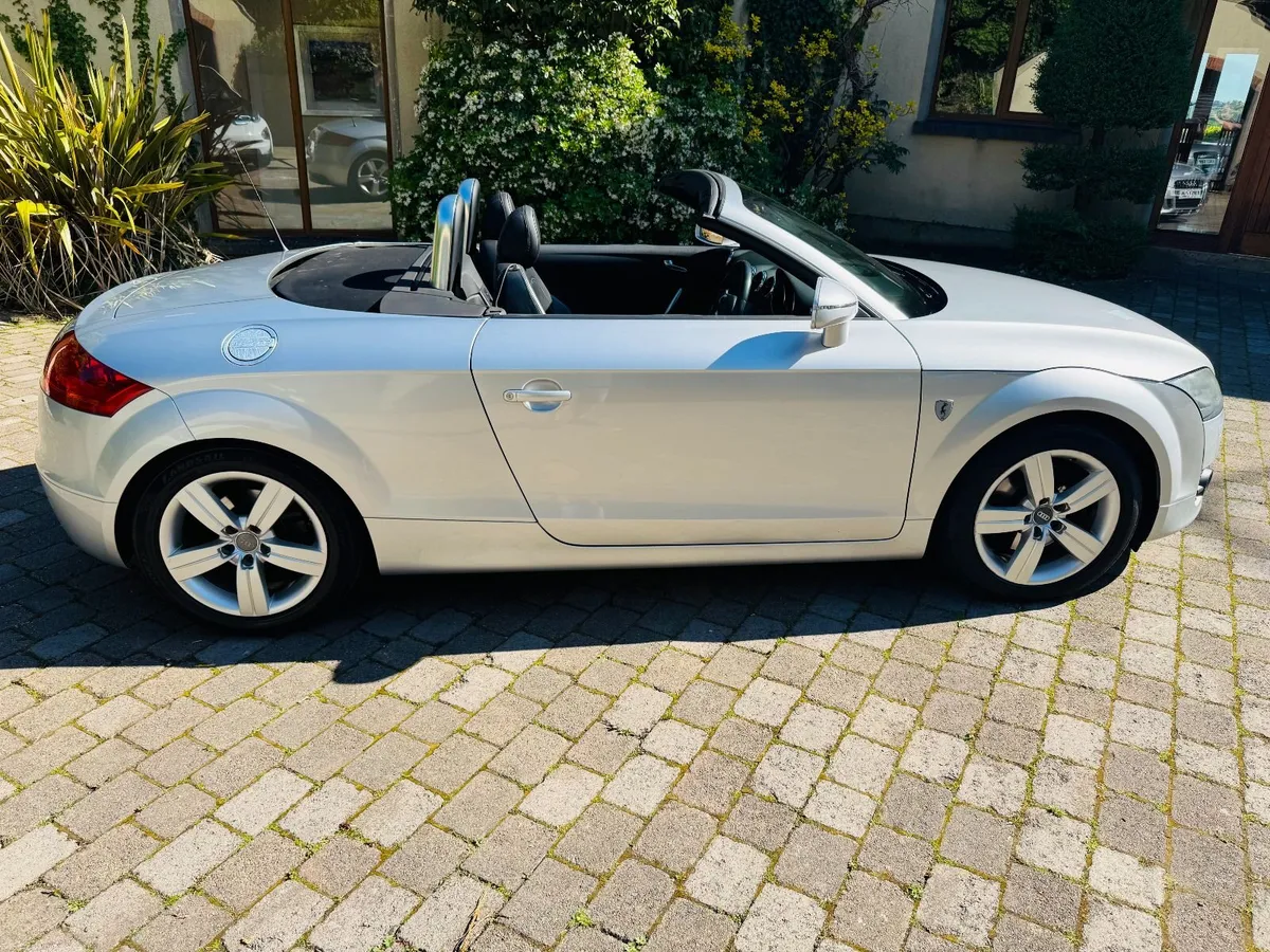 Audi TT 2.0 TFSi CONVERTIBLE - STUNNING NI CABRIO - Image 3