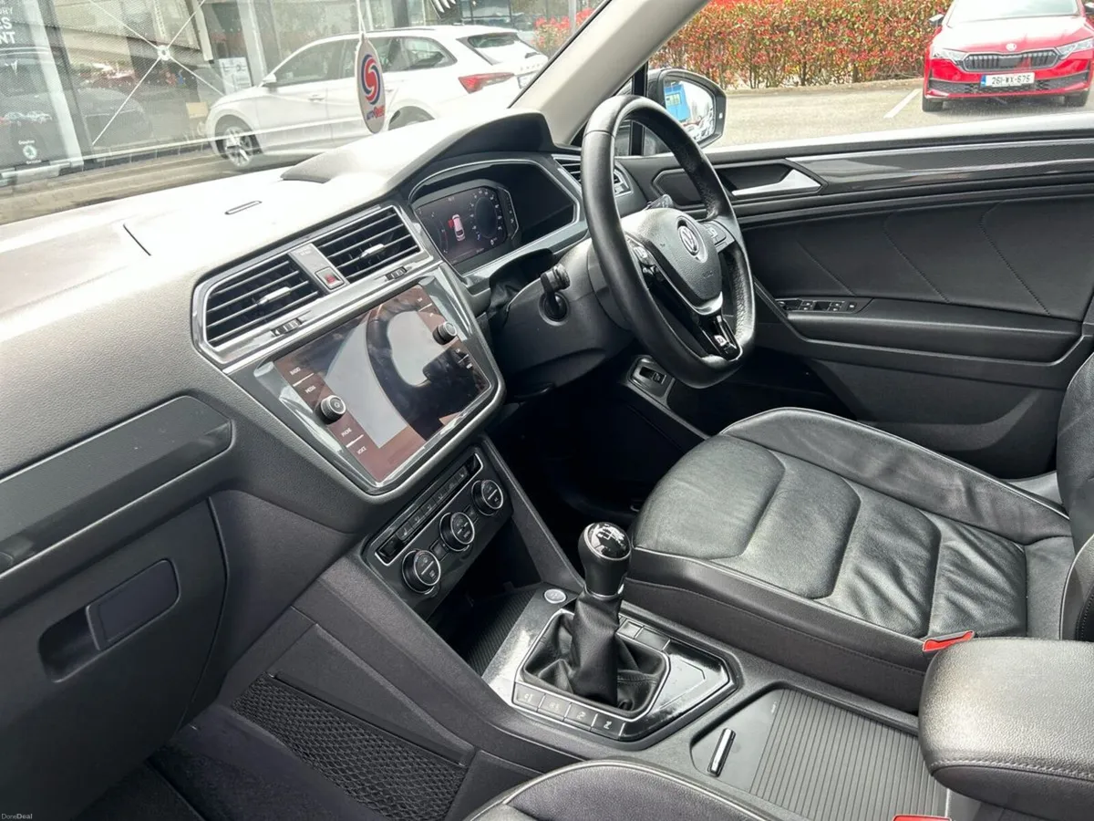 Volkswagen Tiguan Allspace 2.0 TDI 150HP R-Line - Image 3