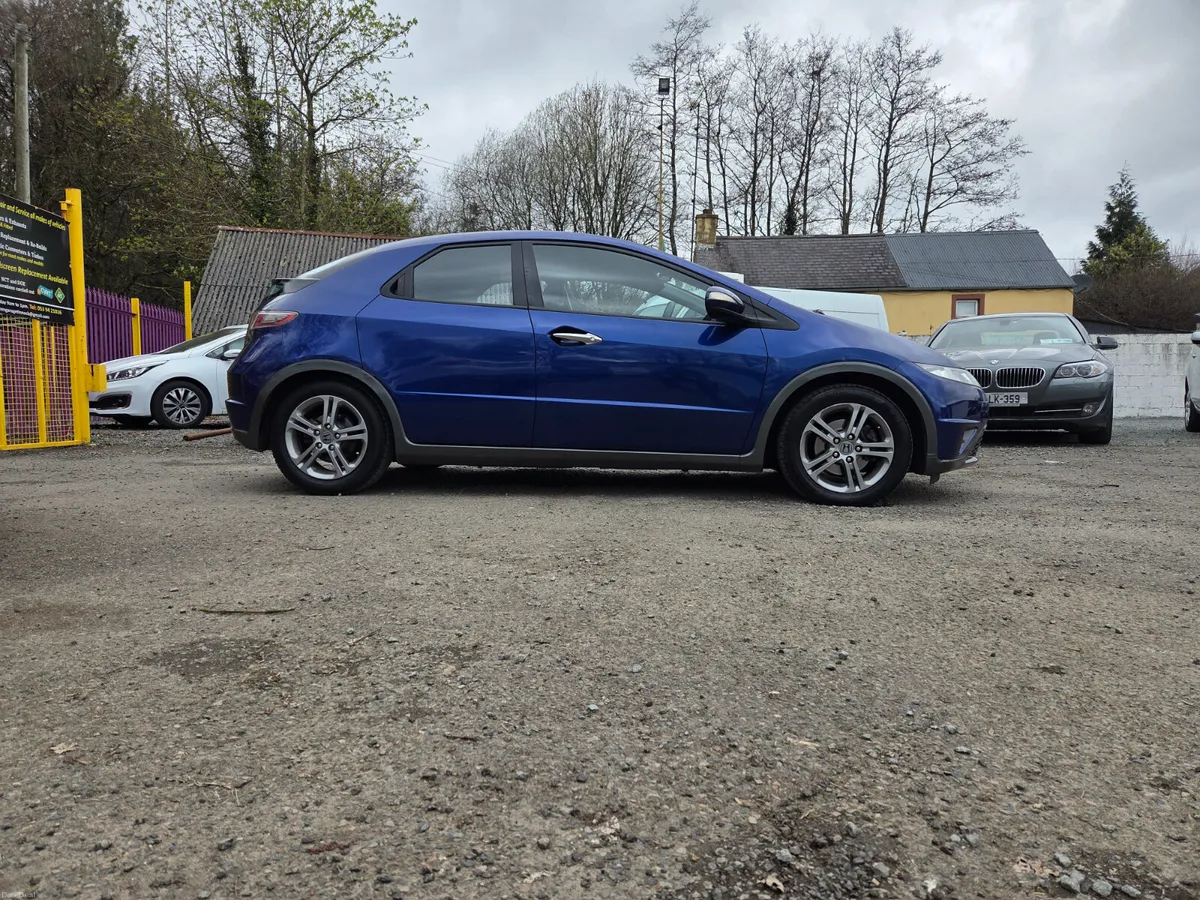 Stunning Low Mileage Honda Civic NCT Warranty - Image 2