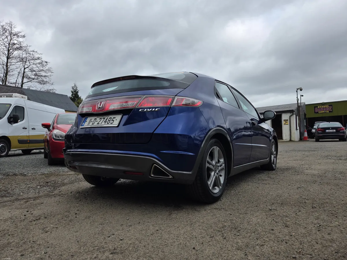 Stunning Low Mileage Honda Civic NCT Warranty - Image 3