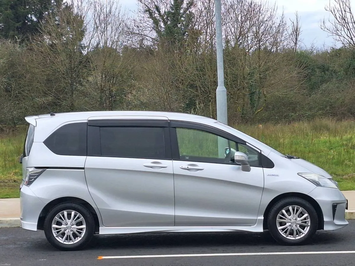 HONDA FREED • NCT & TAX • HYBRID - Image 2