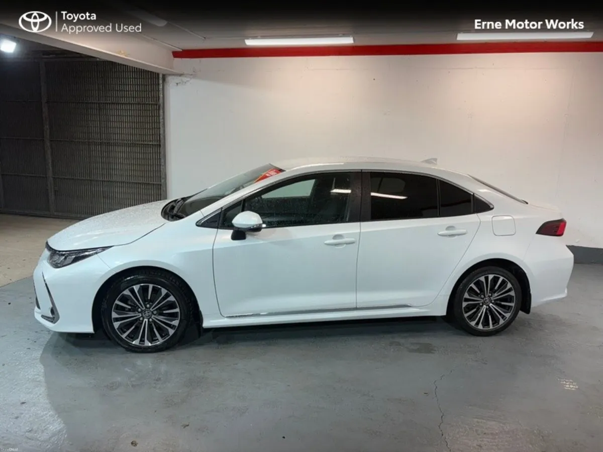 Toyota Corolla COROLLA LUNA SPORT SALOON*REDUCED B - Image 2