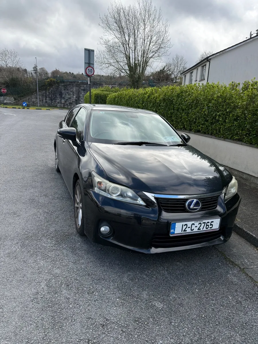 Lexus CT 2012 - Image 2