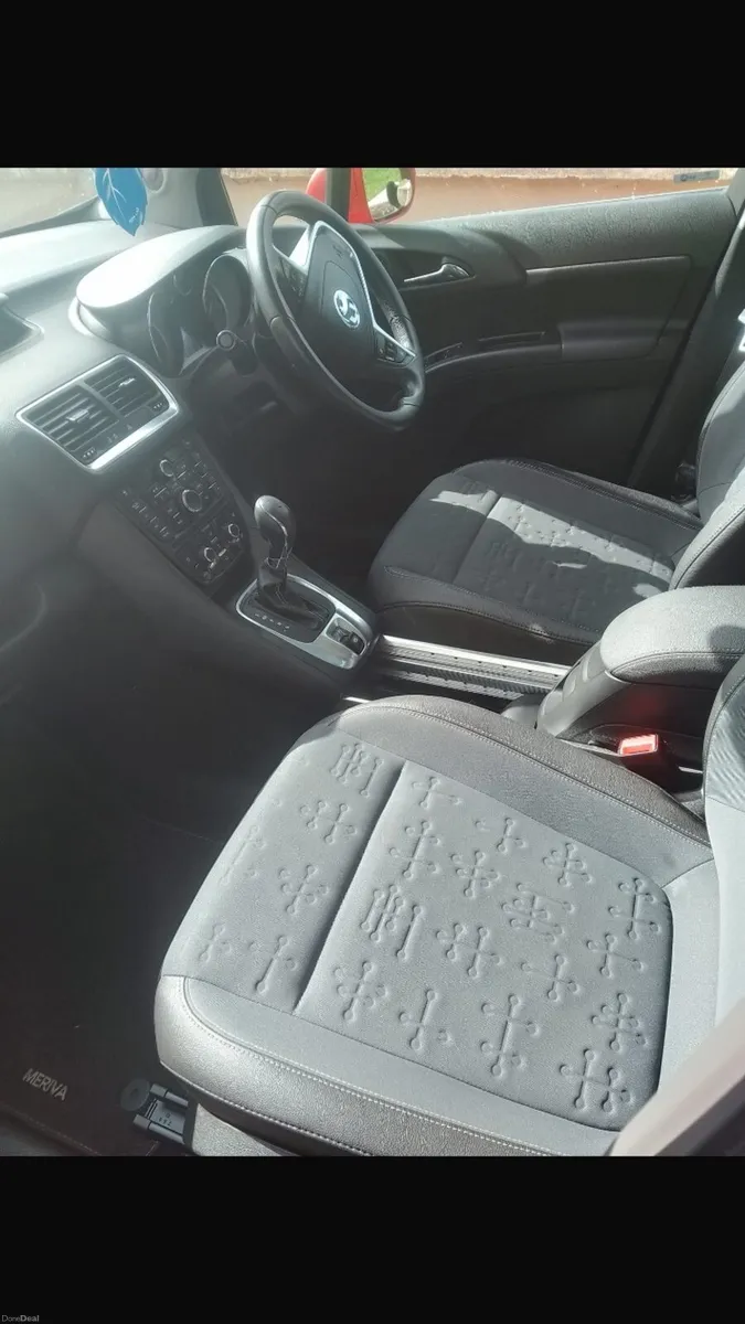 Automatic Vauxhall Meriva 1.4 - Image 3