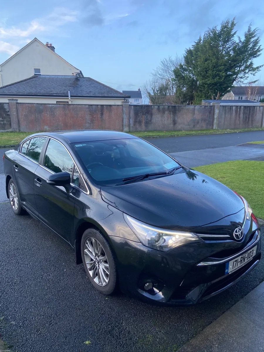 Toyota Avensis 2017 - Image 2