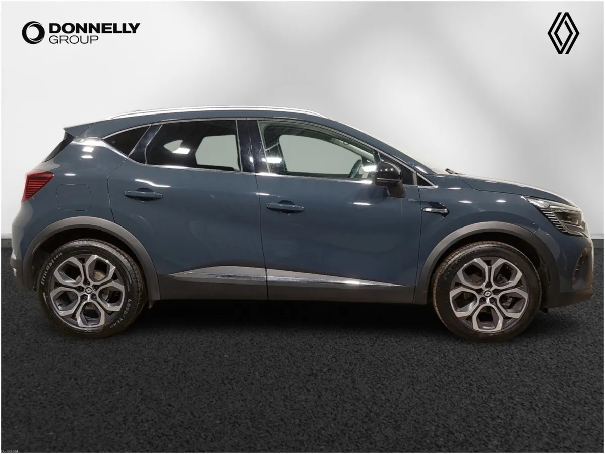 Renault Captur Hatchback Techno - Image 3