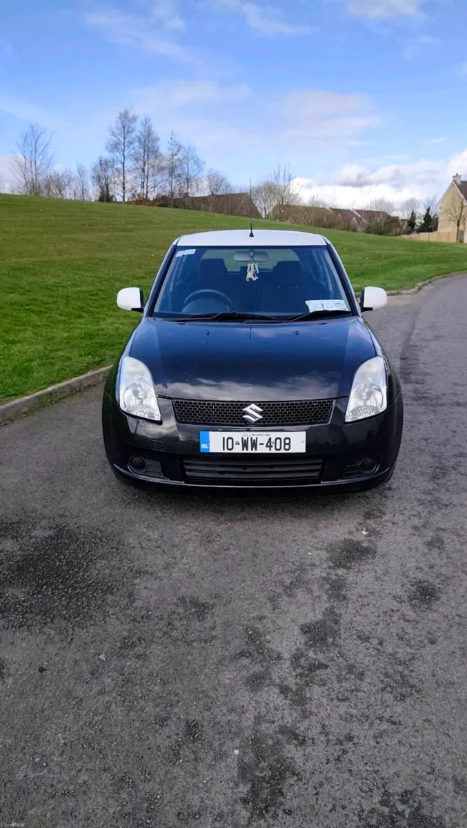 Beautifull Suzuki Swift 1.3 manual NCT 05/27 - Image 2