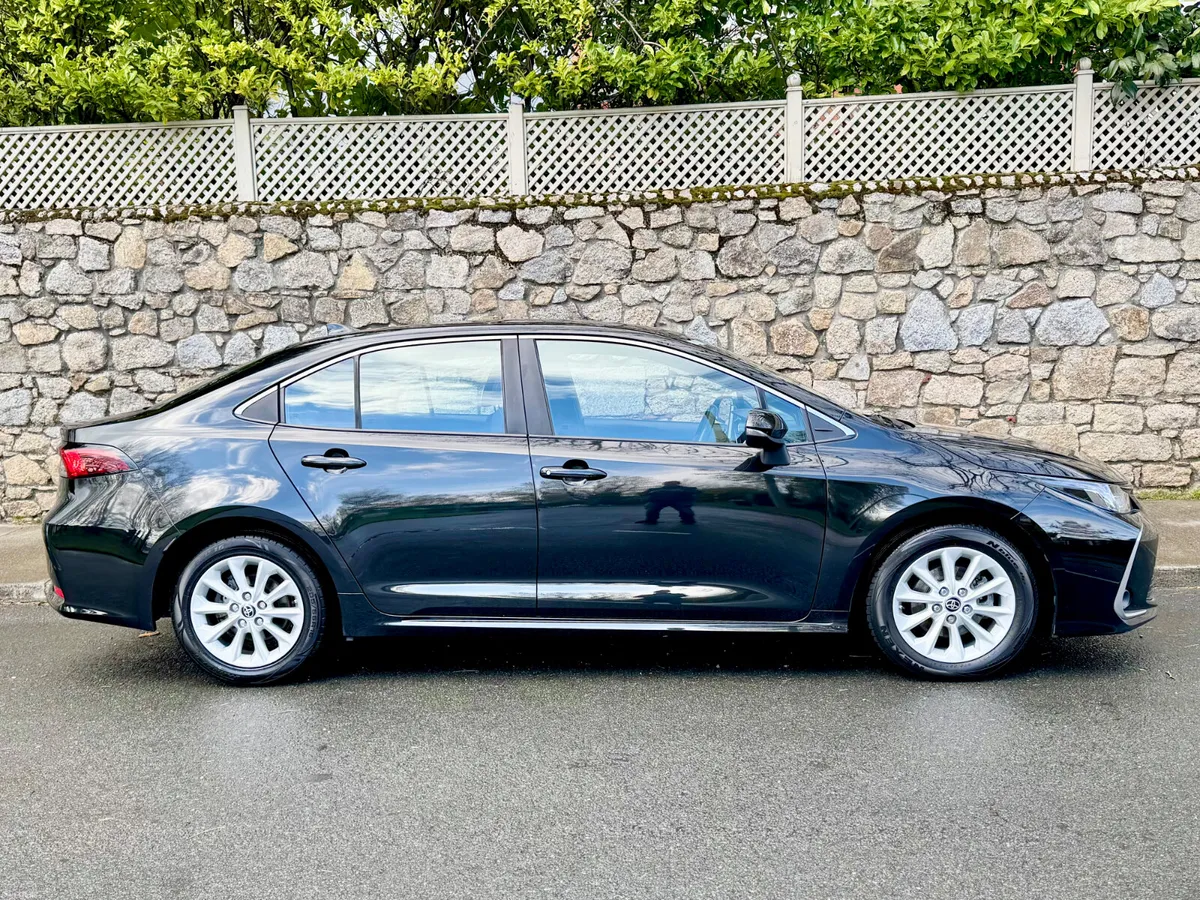 Toyota Corolla 2022!!! HYBRID!!!AUTO!! - Image 3
