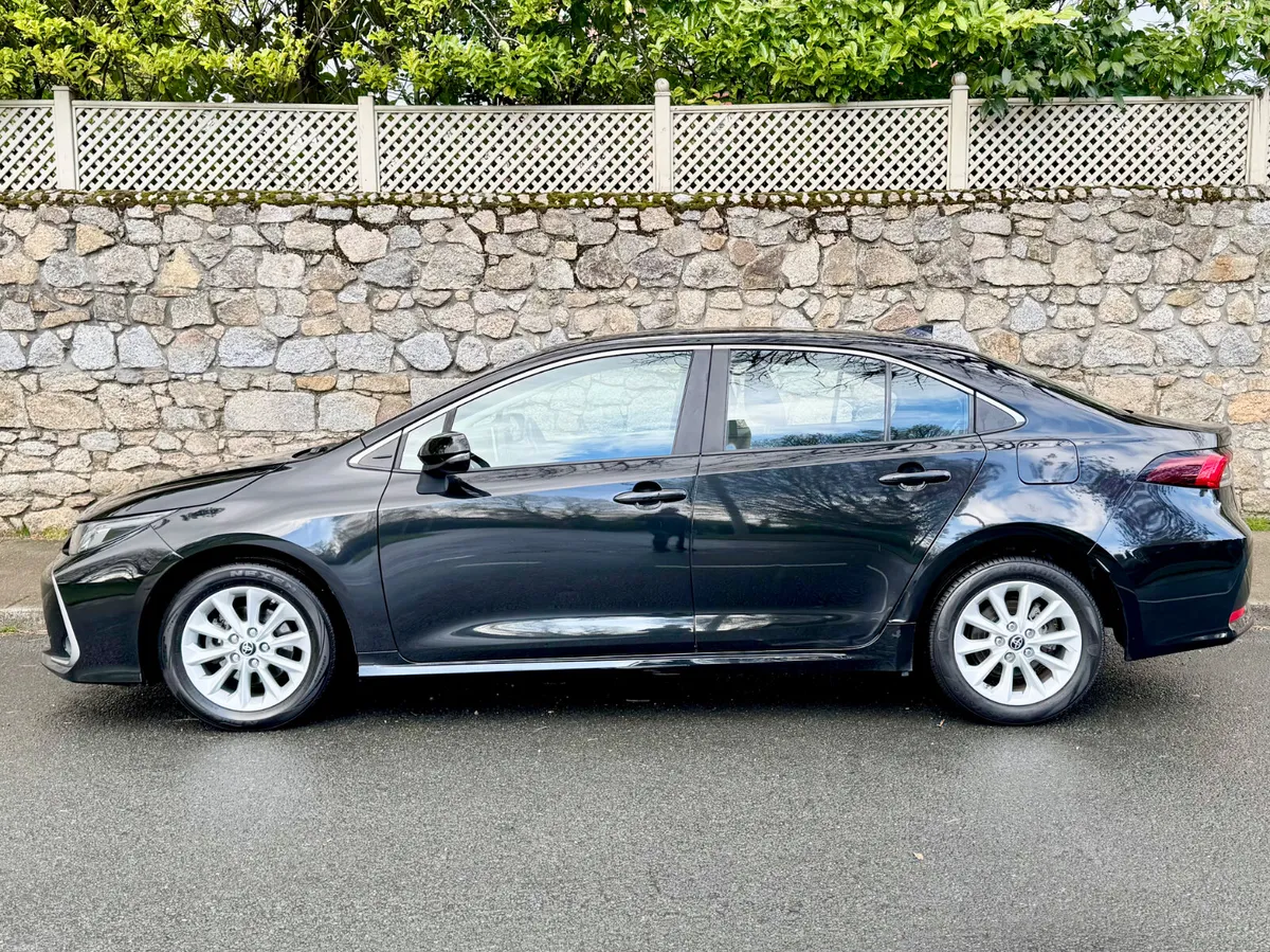 Toyota Corolla 2022!!! HYBRID!!!AUTO!! - Image 4