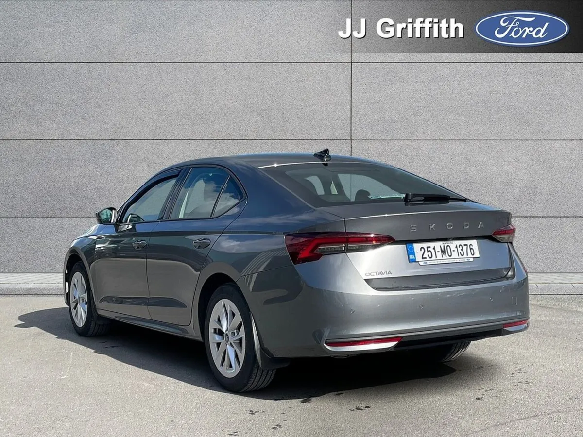 Skoda Octavia Selection 1.5TSI 115HP - Image 2