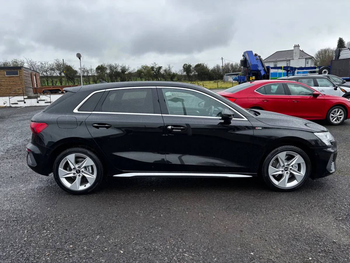 Audi A3 2021 - Image 2