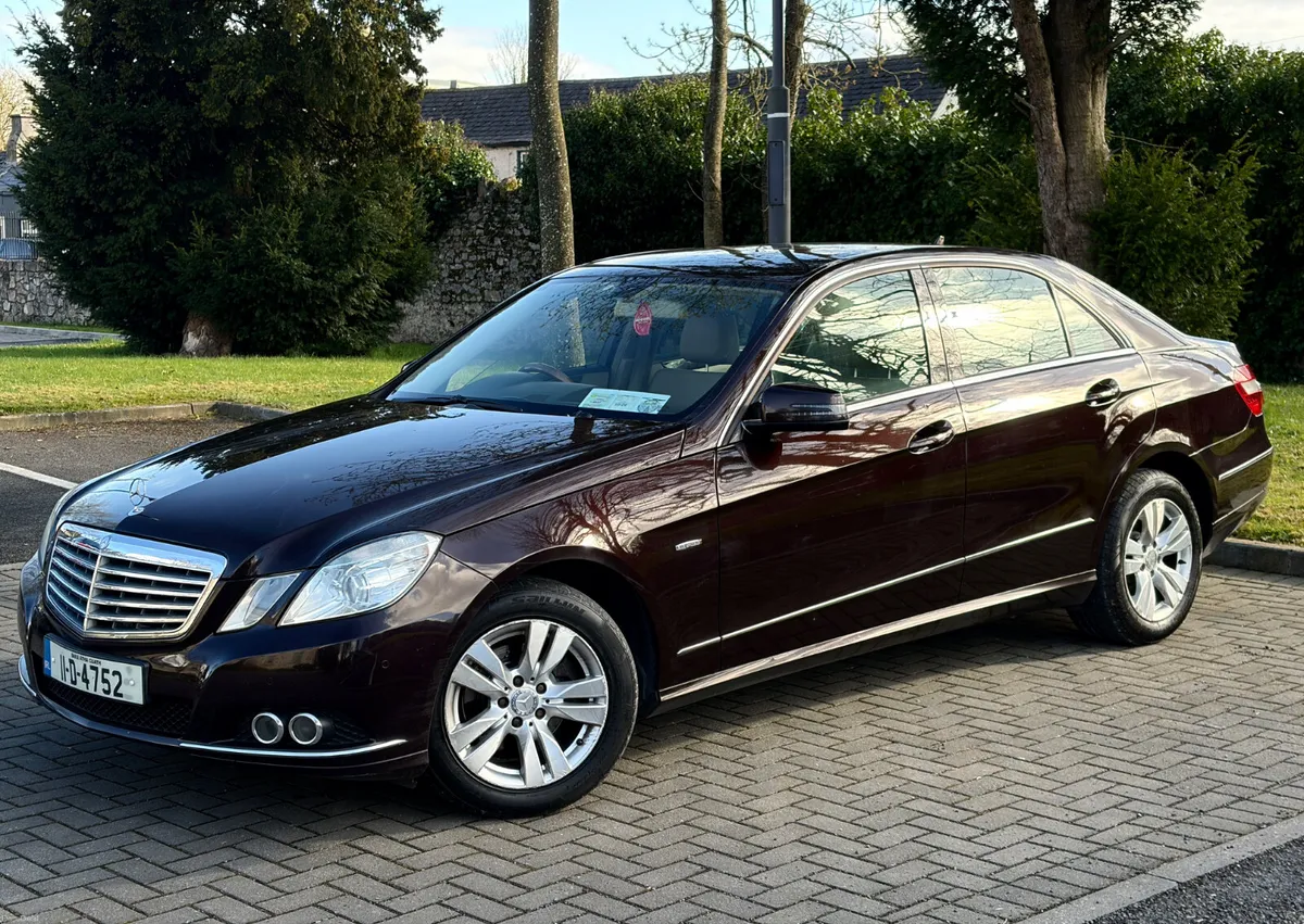 Mercedes-Benz E220 Automatic 2011 new nct 5/27 tax - Image 1