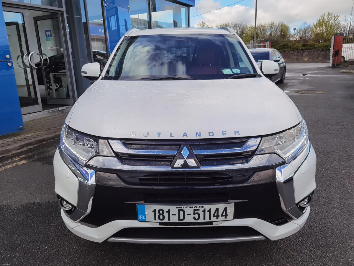 MITSUBISHI OUTLANDER 2.0 5H AUTOMATIC PHEV - Image 2