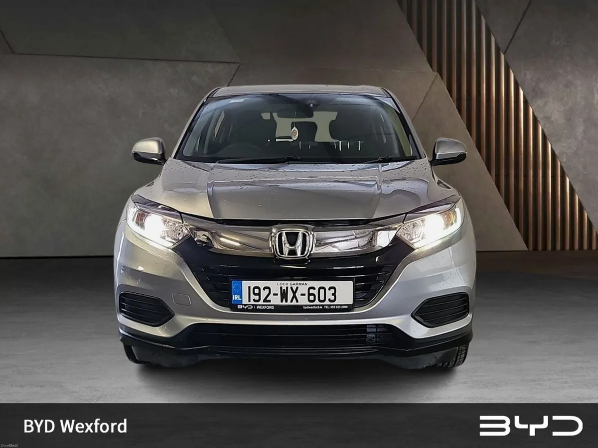 Honda HR-V 1.5 i-VTEC SE CVT (Auto) (1 Owner) - Image 2