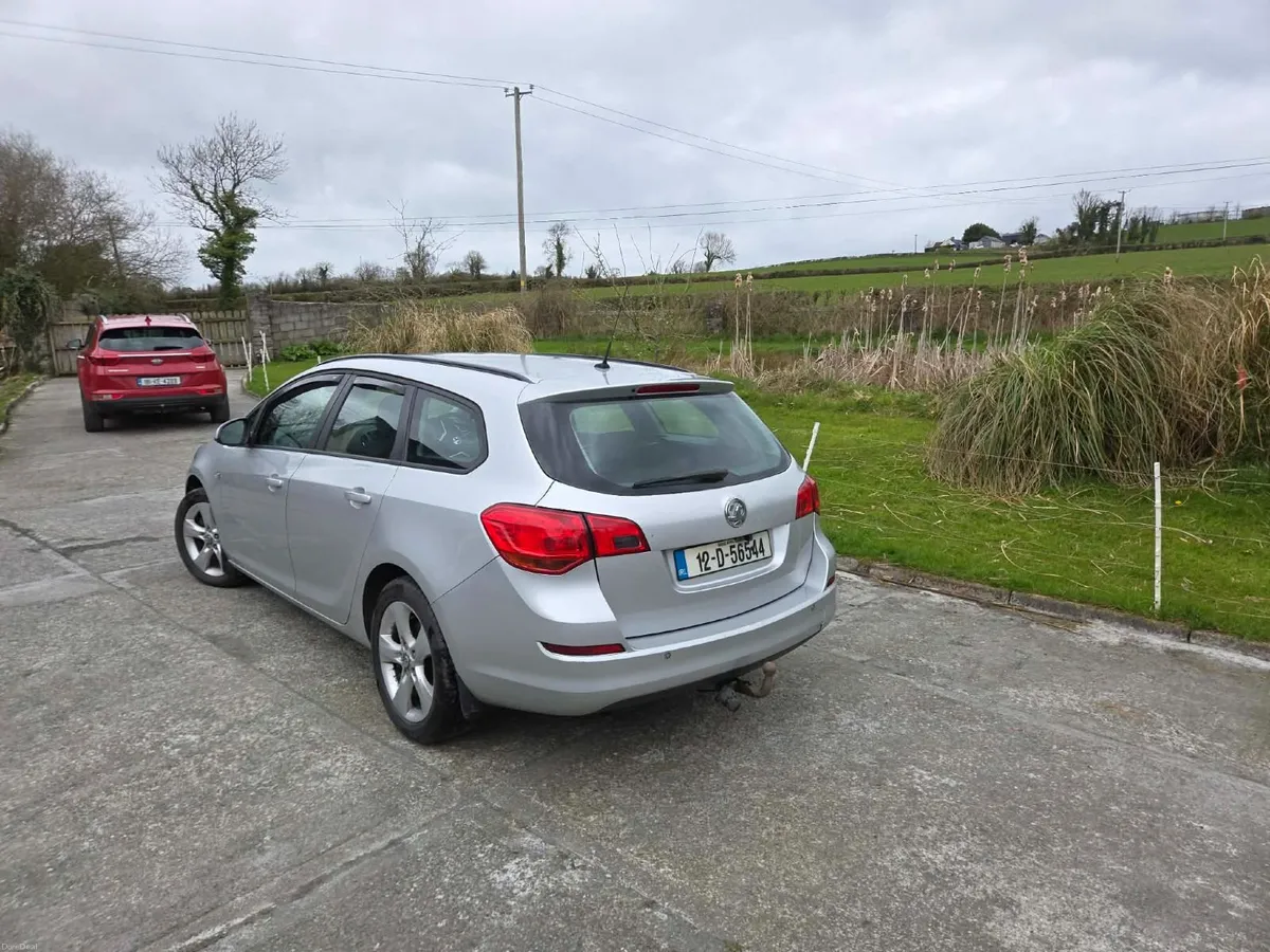 Vauxhall Astra 2012 - Image 2