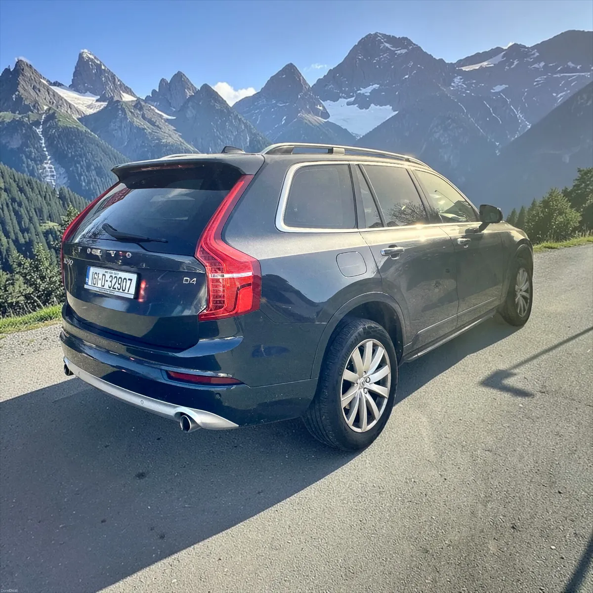 2016 Volvo XC90 D4 (190hp) FWD Momentum Geartronic - Image 3