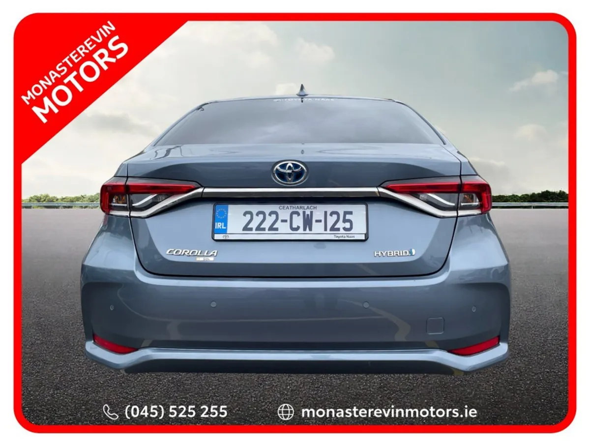 Toyota Corolla SOL SALOON 4DR AUTO HYBRID - Image 4