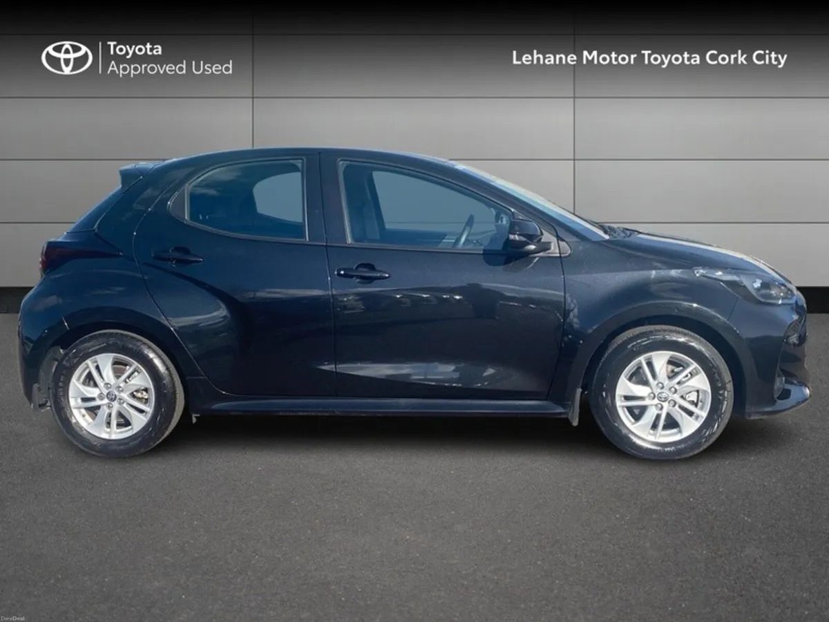 Toyota Yaris Yaris Hybrid 115 Luna - Image 3