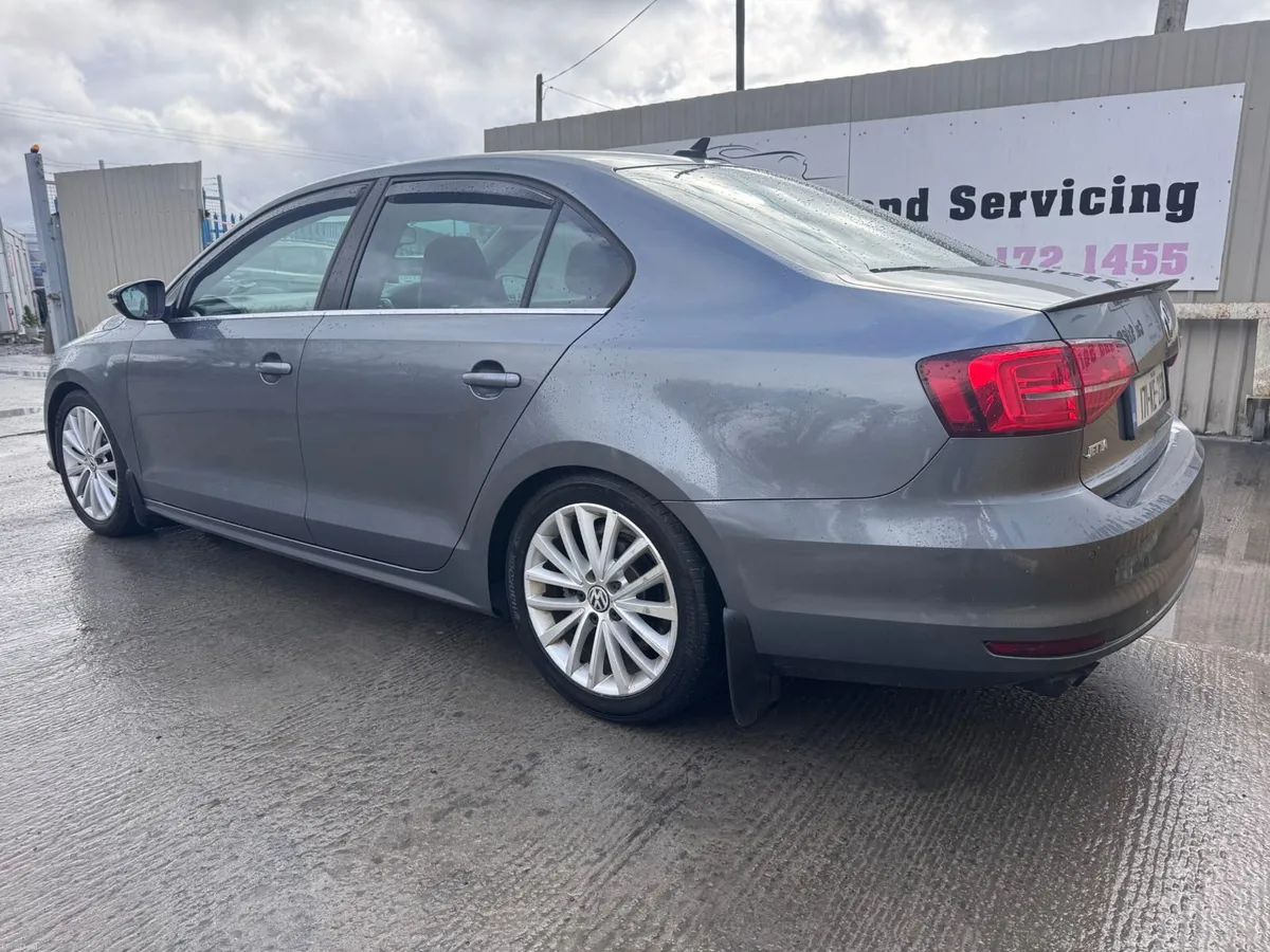 171 VW Jetta 2.0TDI Highline Warranty - Image 5