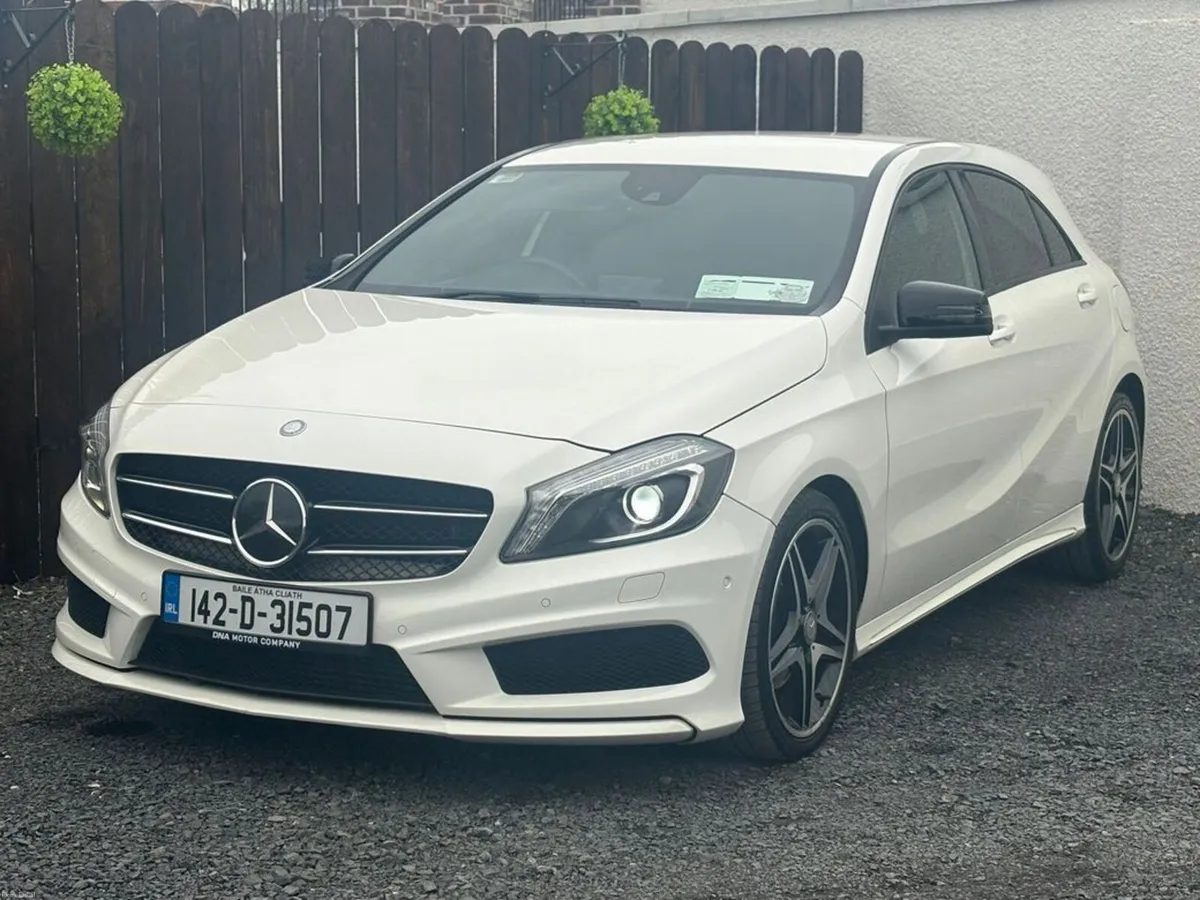 Mercedes-Benz A-Class AUTO - AMG LINE - LOW KM - Image 3
