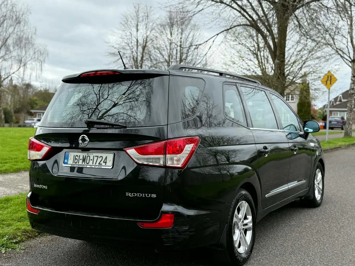 Ssangyong Rodius 2016 automatic - Image 4