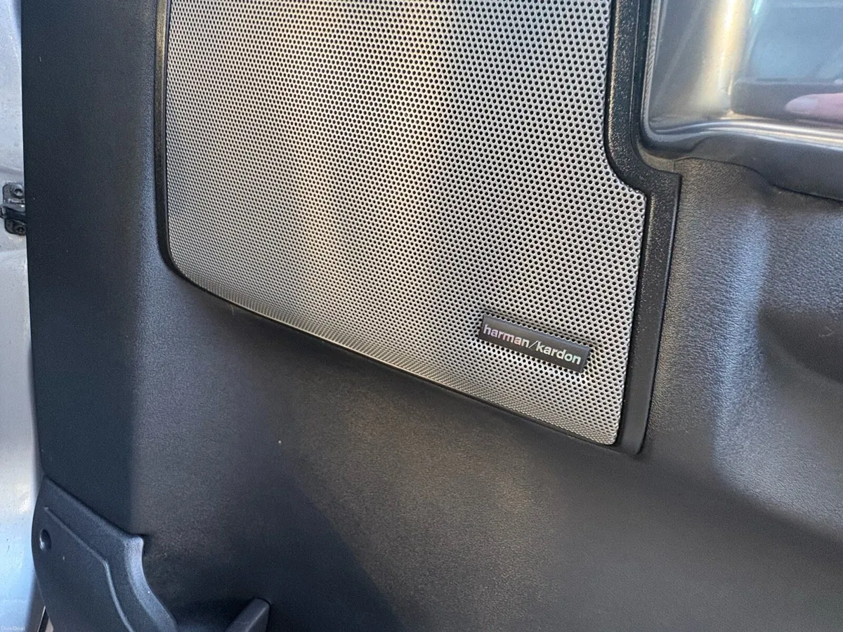 Landrover Discovery 4 3.0 SDV6 HSE Fresh Nct 04/27 - Image 4