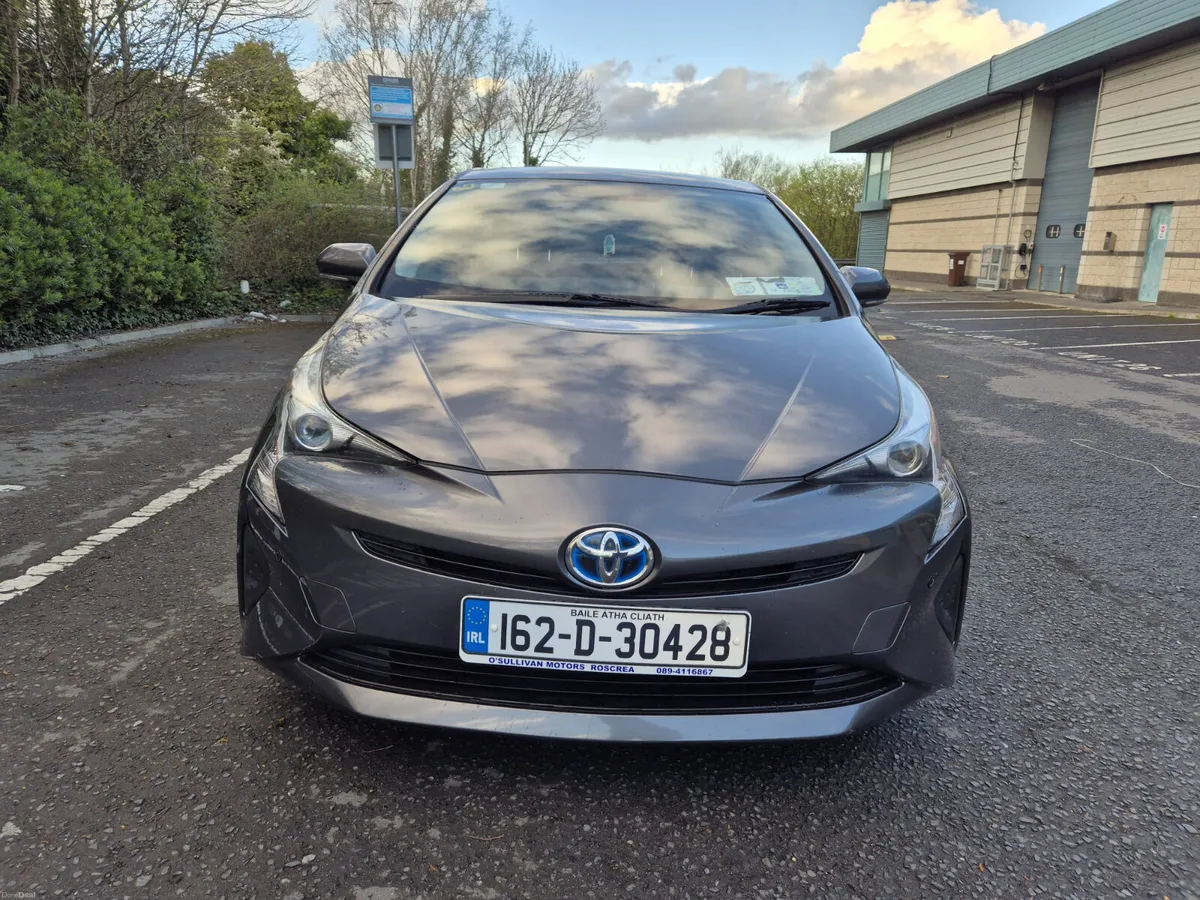 TOYOTA PRIUS / 2016 / 1.8 PETROL HYBRID / AUTO - Image 2