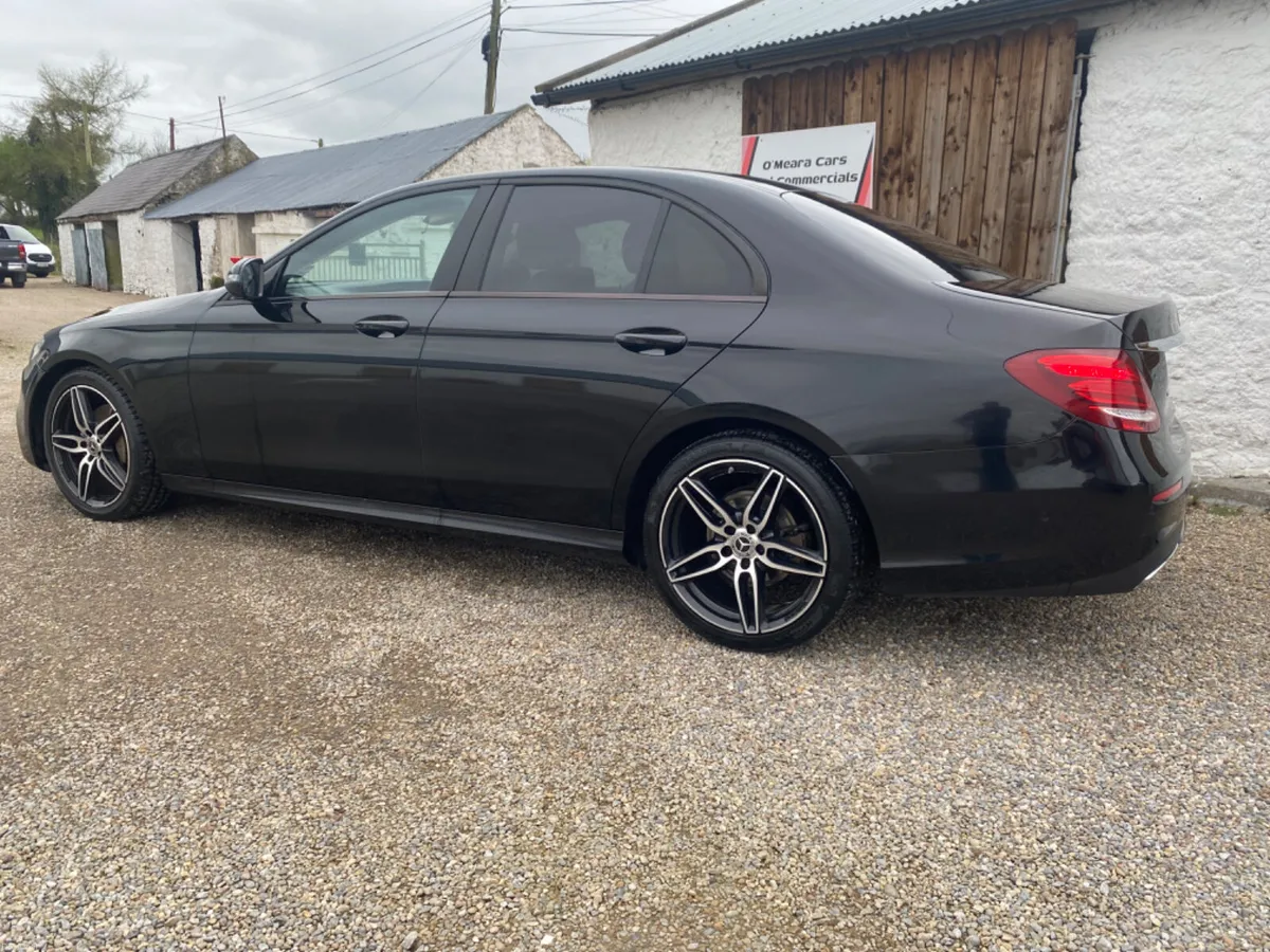 Mercedes-Benz E-Class 2017 - Image 2