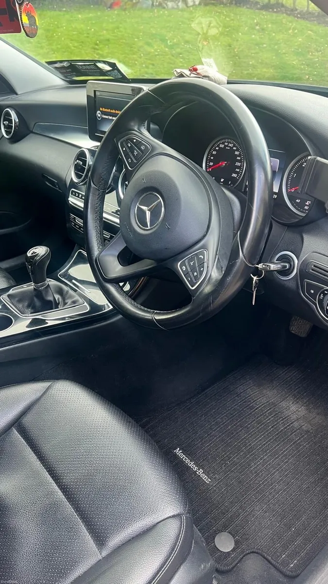 Mercedes Benz C Class - Image 6