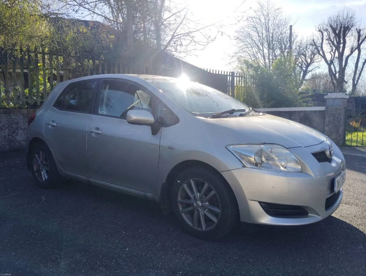 2008 Toyota Auris - Image 2