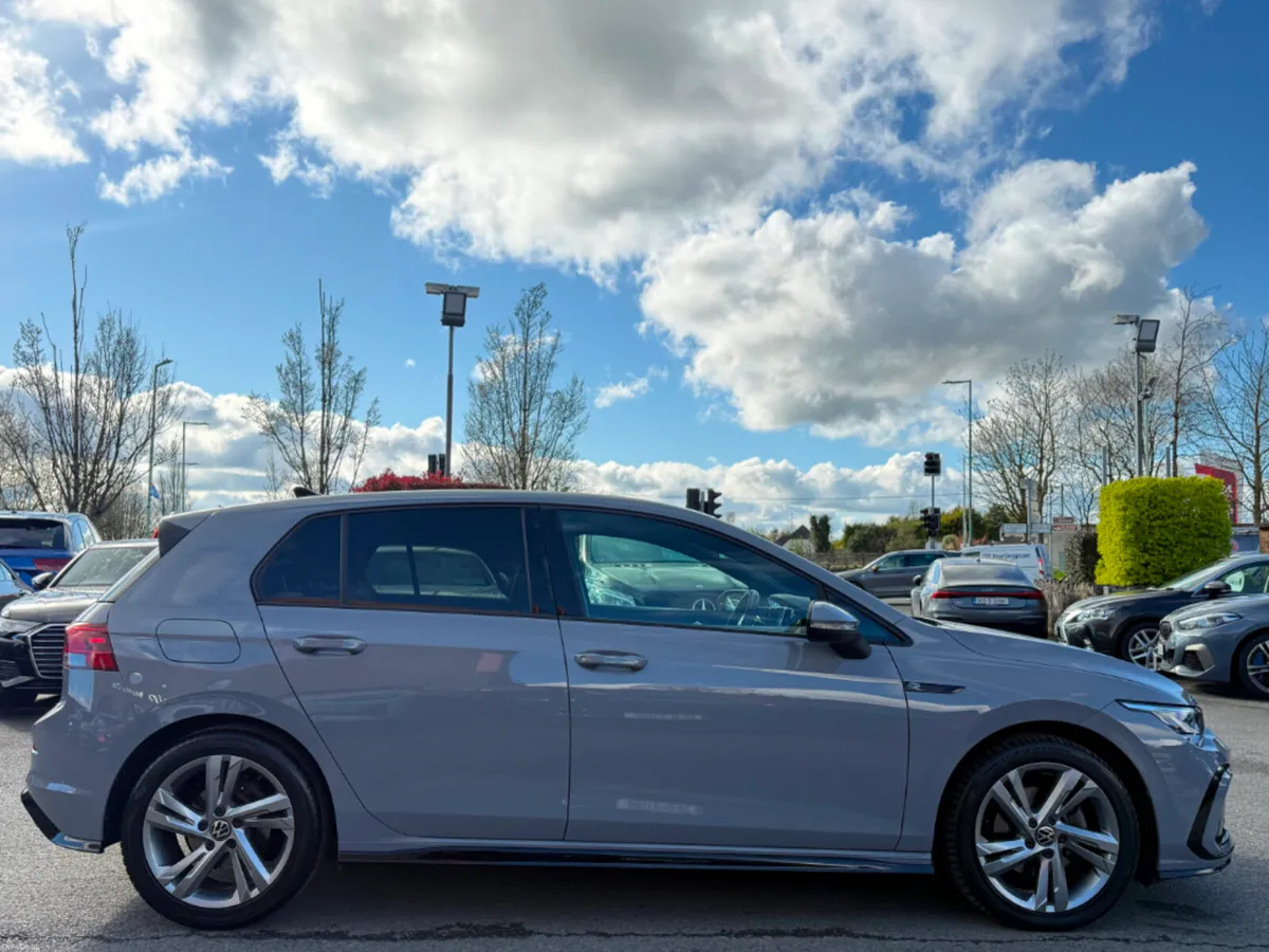 Volkswagen Golf R-LINE 1.5 TSI 130HP 5DR *LOW KMS* - Image 4