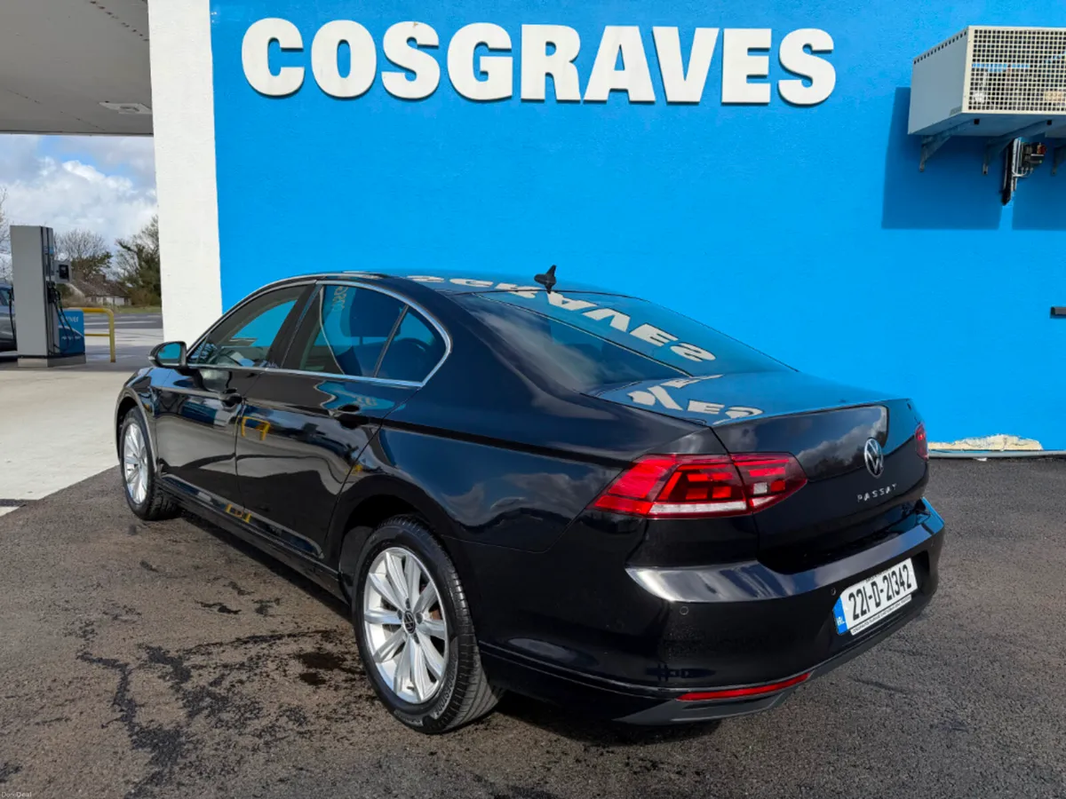 Volkswagen Passat Business 2.0tdi M6F 150 * APPLE - Image 4