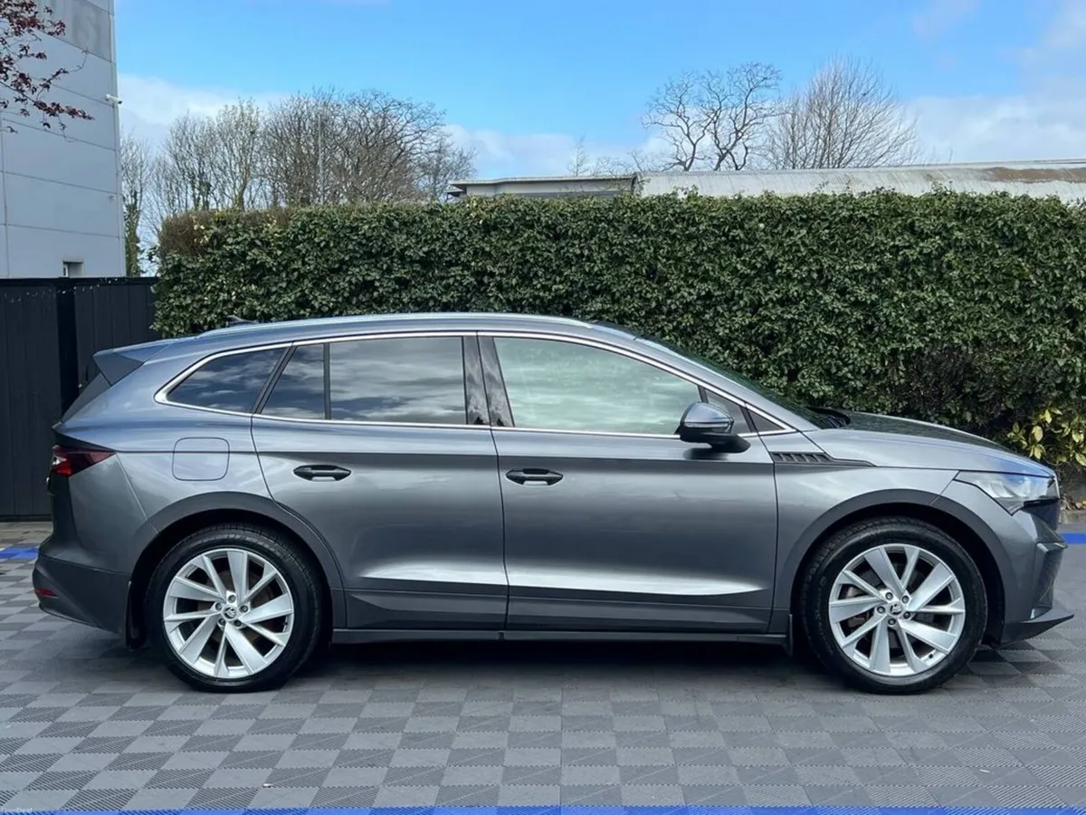 Skoda Enyaq IV 80 ** HUGE SPEC ** // TILT & SLIDE - Image 3