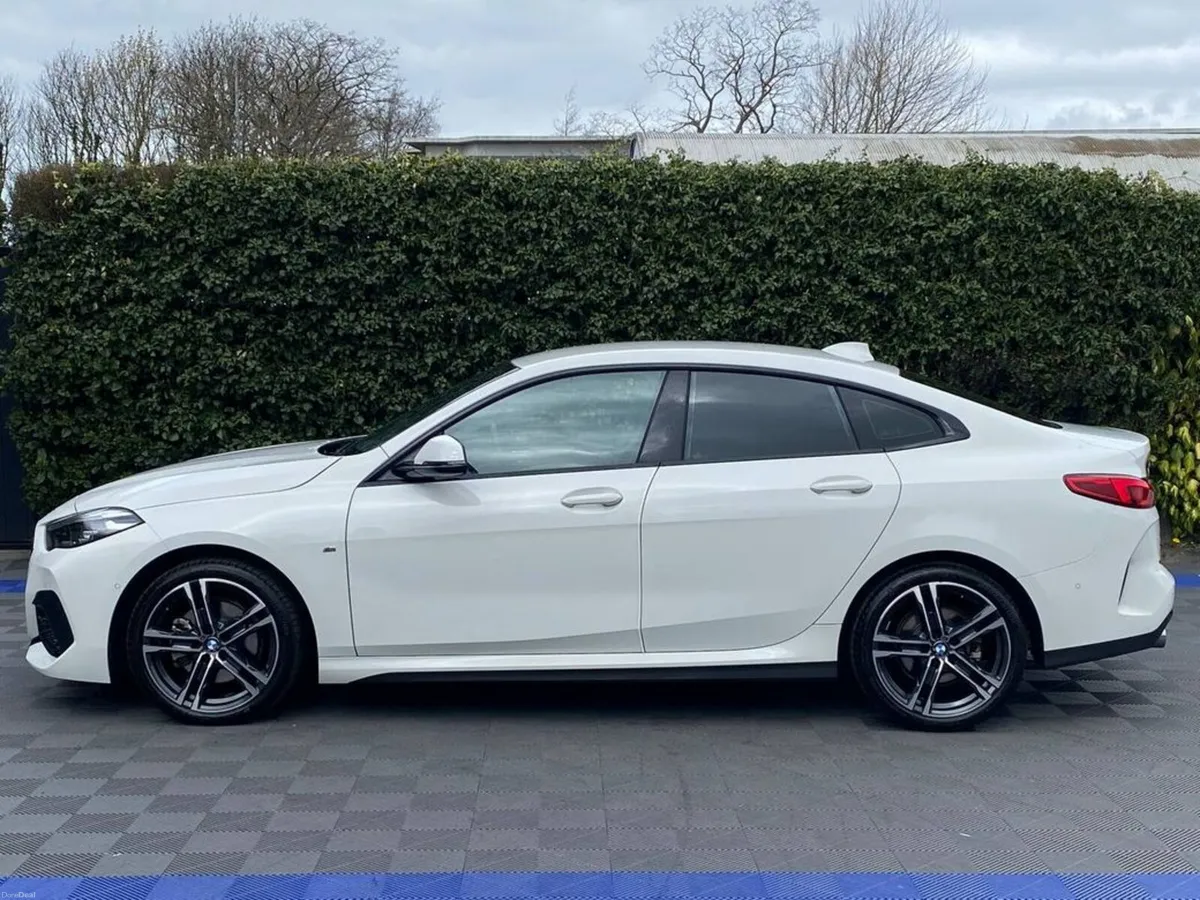 BMW 2-Series 218D M-SPORT 2.0 AUTO // APPLE CARPLA - Image 3