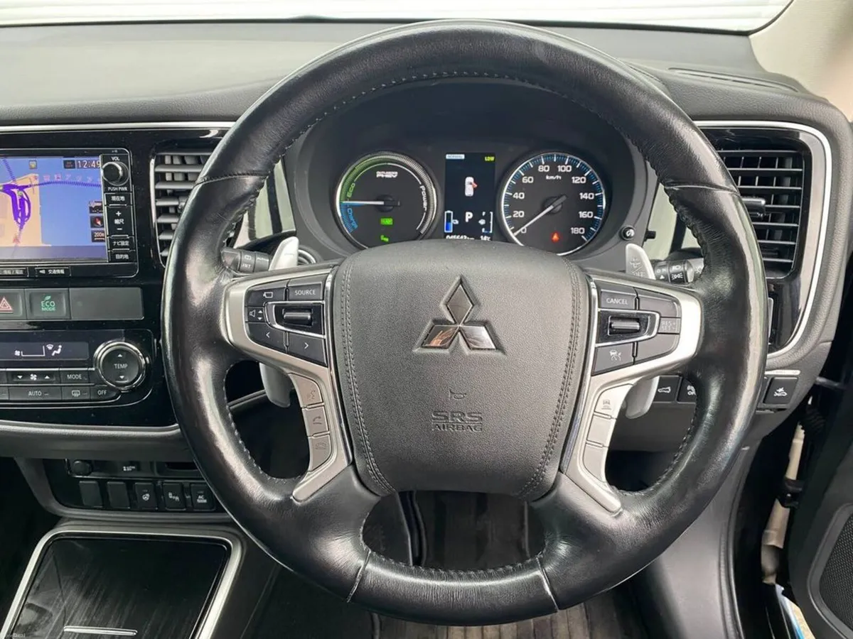 Mitsubishi Outlander 4WD 2.0 HYBRID // LEATHER/ALC - Image 4