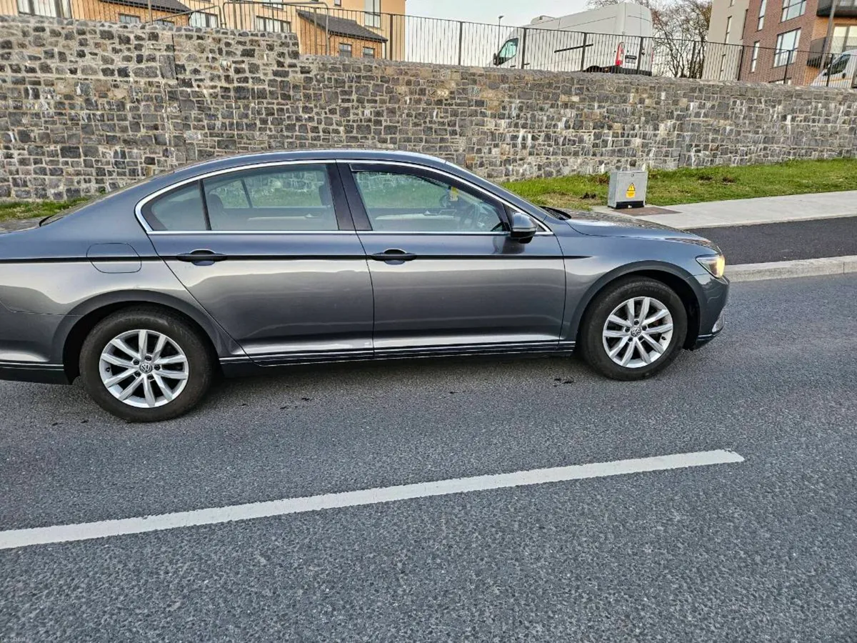 Passat 1.6 tdi new nct 02/2027 tax 05/2026 - Image 3