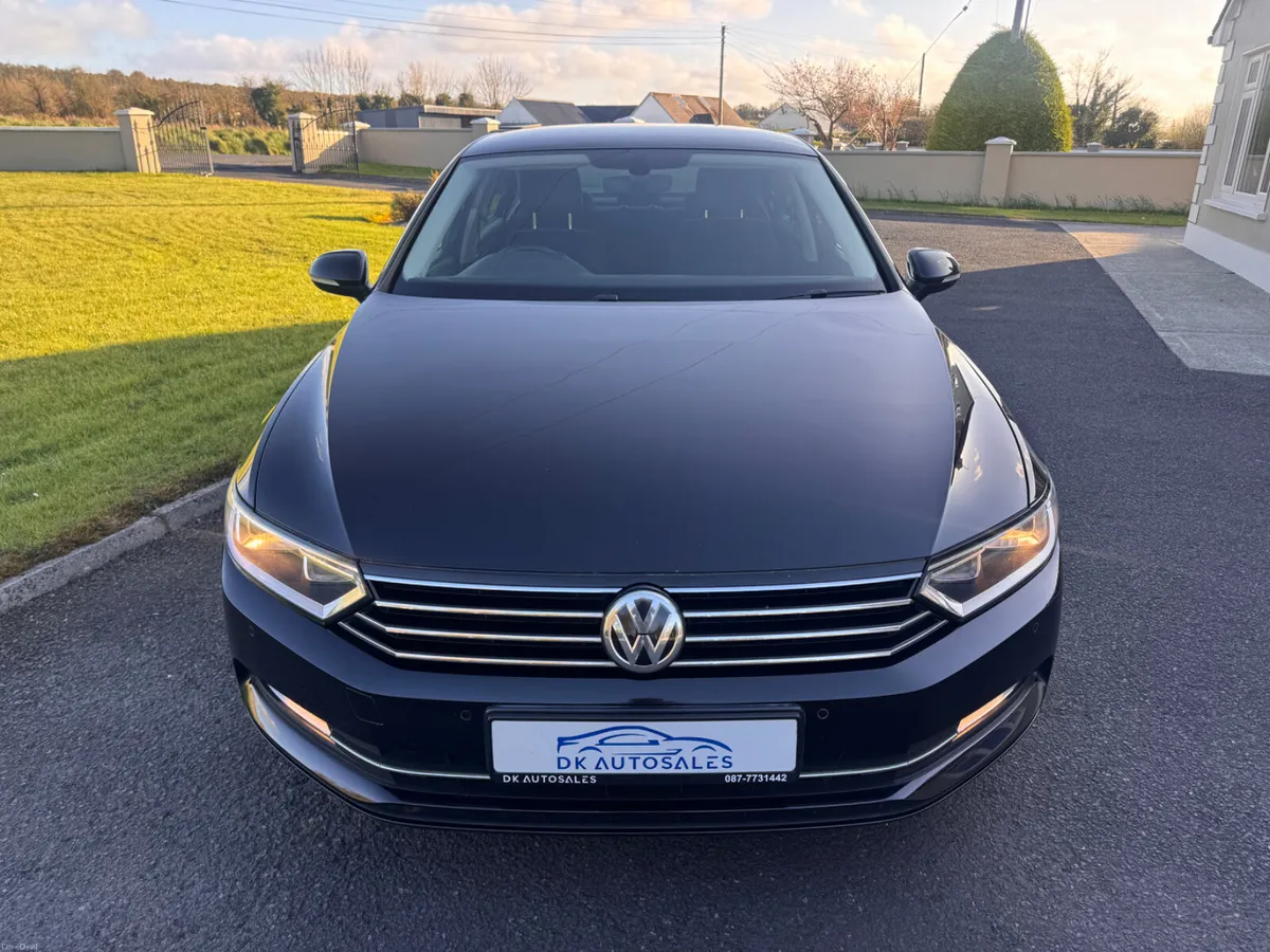 2015 Volkswagen Passat Business SE - Image 2